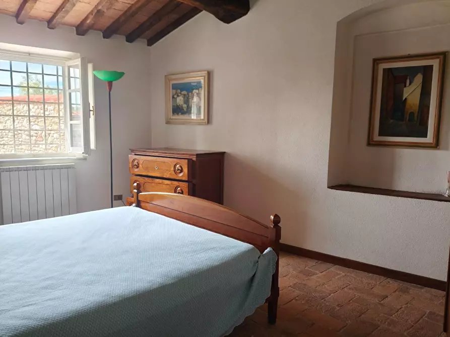 Immagine 14 di Villa in vendita  a Seravezza