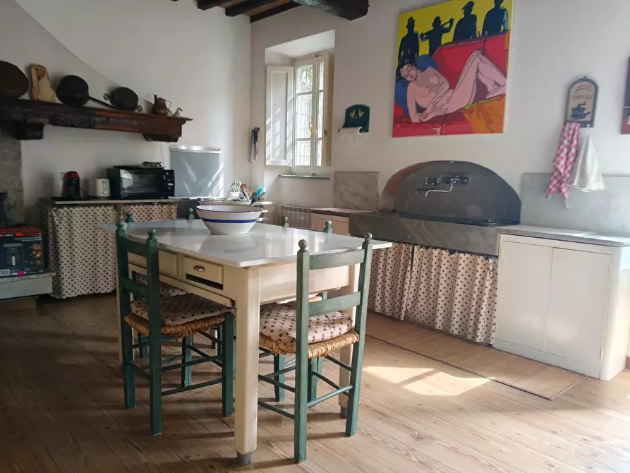 Immagine 8 di Villa in vendita  a Seravezza