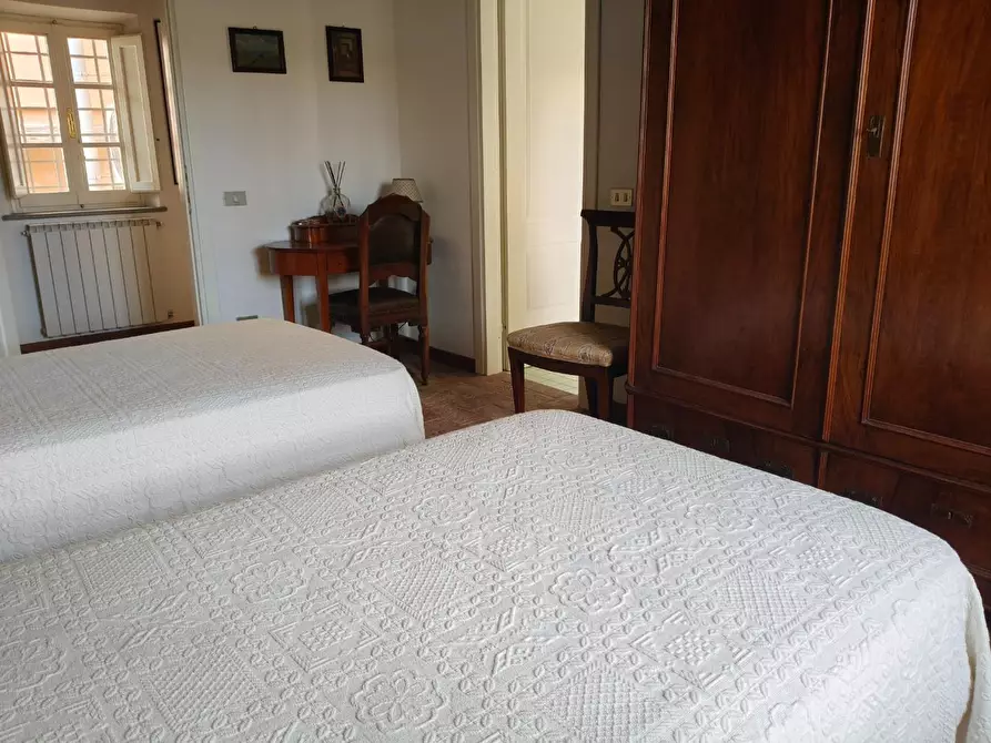 Immagine 13 di Villa in vendita  a Seravezza