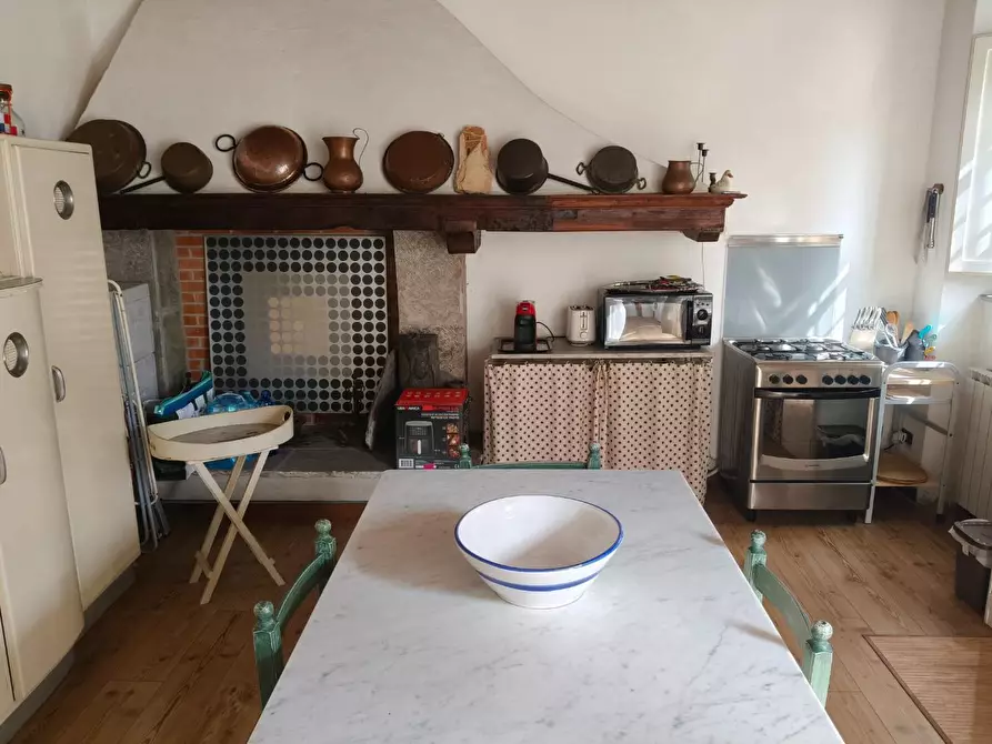 Immagine 9 di Villa in vendita  a Seravezza