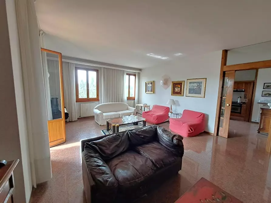 Immagine 3 di Casa bifamiliare in vendita  a Poggibonsi
