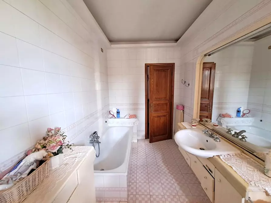 Immagine 16 di Casa bifamiliare in vendita  a Poggibonsi