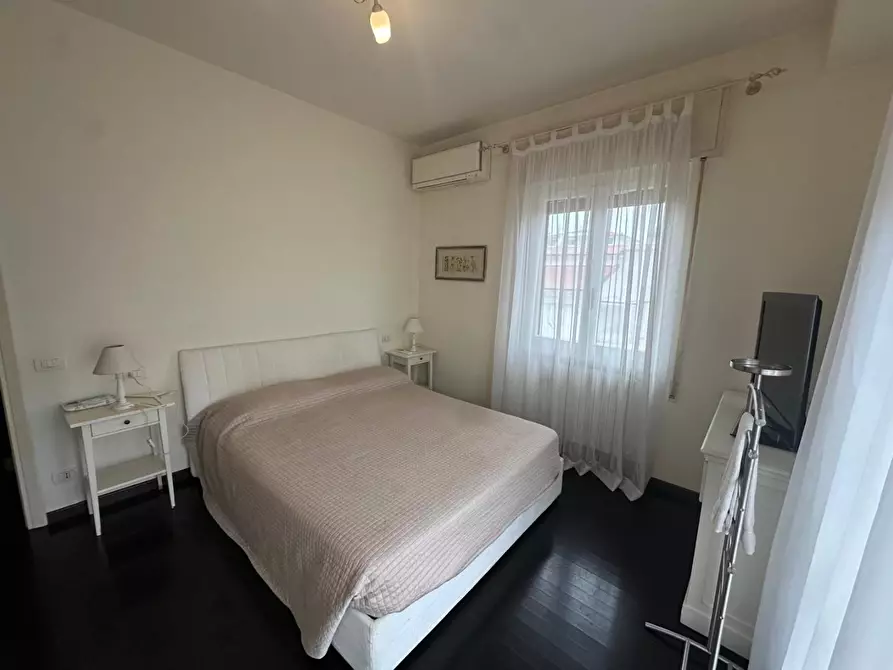 Immagine 12 di Appartamento in vendita  a Forte Dei Marmi