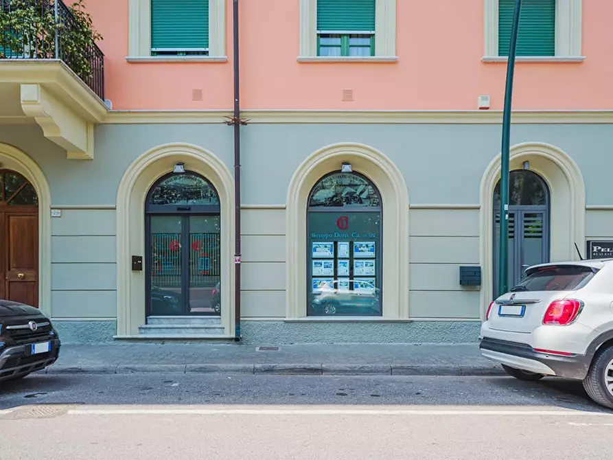 Immagine 19 di Appartamento in vendita  a Forte Dei Marmi