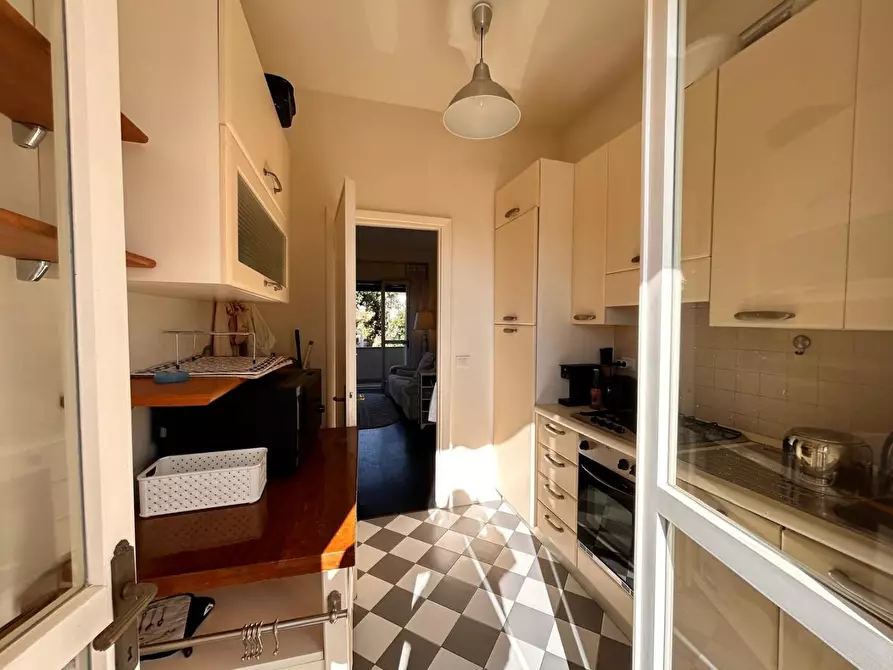Immagine 5 di Appartamento in vendita  a Forte Dei Marmi
