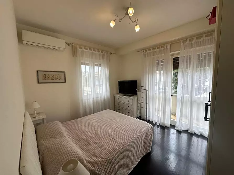 Immagine 9 di Appartamento in vendita  a Forte Dei Marmi