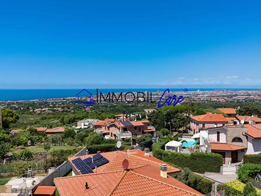 Immagine 39 di Villetta a schiera in vendita  a Livorno