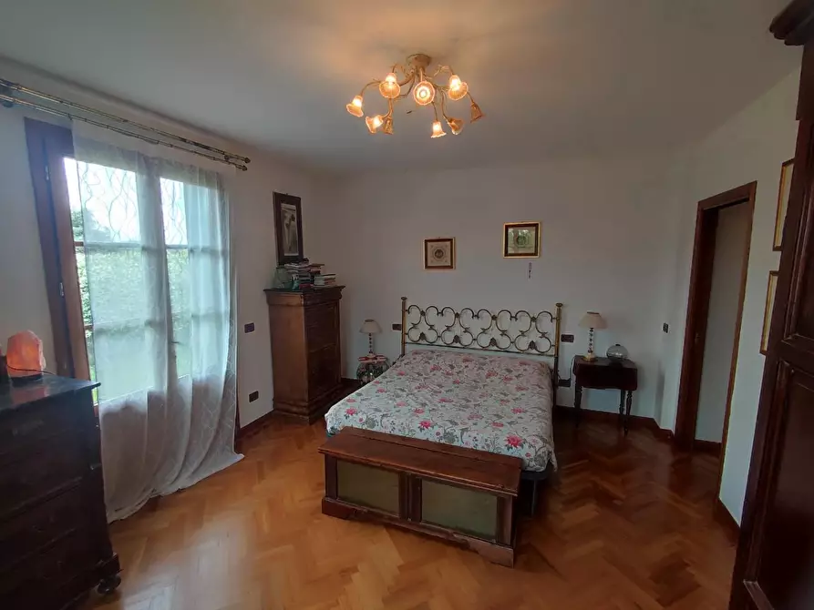Immagine 16 di Villa in vendita  a Castelfranco Di Sotto