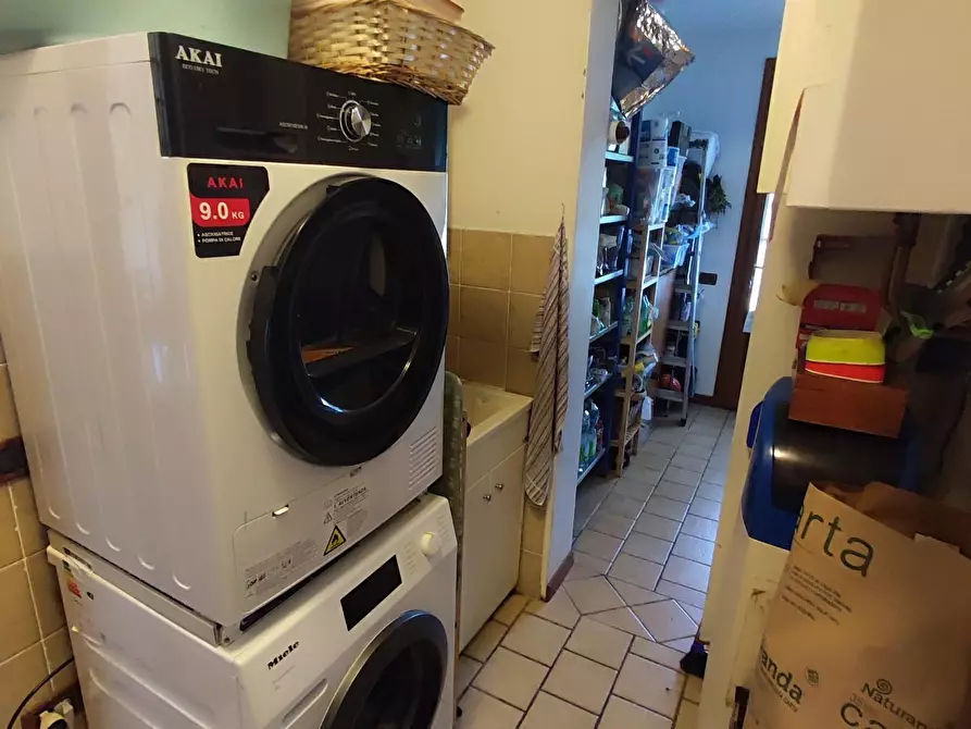 Immagine 28 di Villa in vendita  a Castelfranco Di Sotto