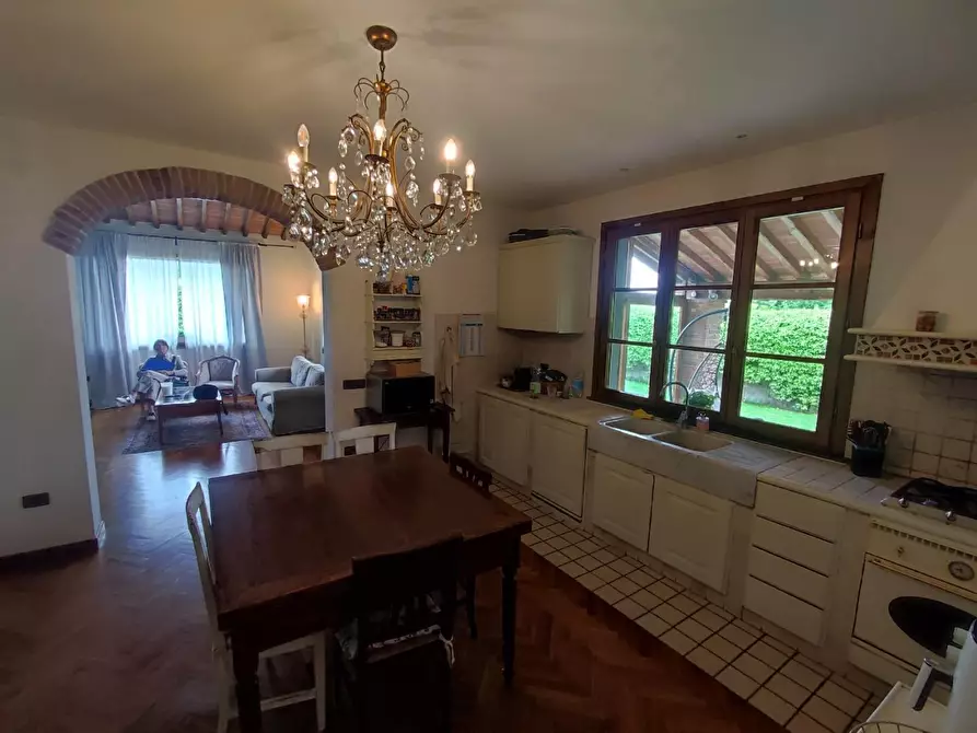Immagine 5 di Villa in vendita  a Castelfranco Di Sotto