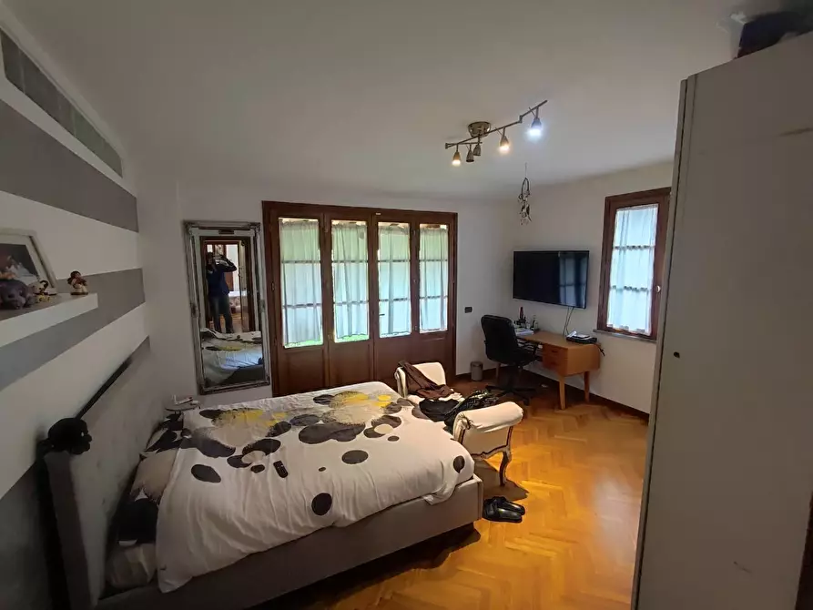 Immagine 21 di Villa in vendita  a Castelfranco Di Sotto