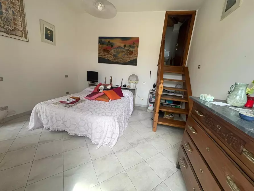 Immagine 21 di Casa indipendente in vendita  a Ortonovo