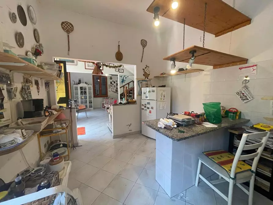 Immagine 15 di Casa indipendente in vendita  a Ortonovo