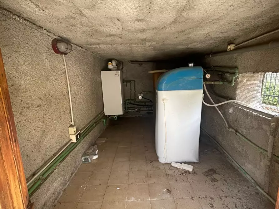 Immagine 27 di Casa indipendente in vendita  a Ortonovo