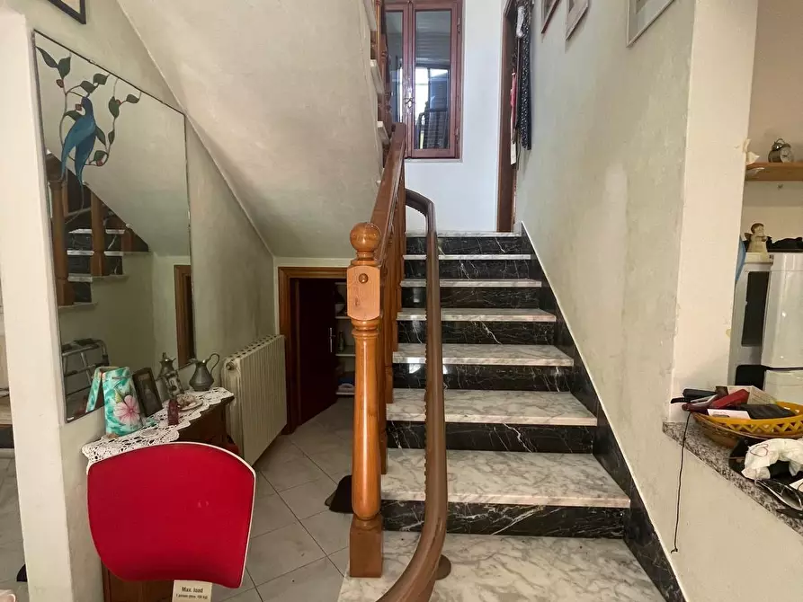 Immagine 10 di Casa indipendente in vendita  a Ortonovo