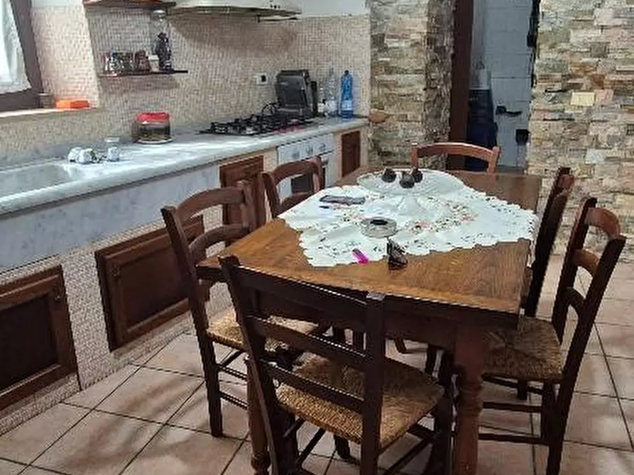 Immagine 17 di Appartamento in vendita  a Calci