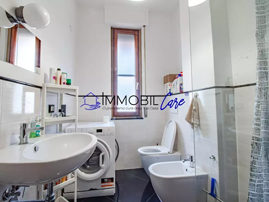 Immagine 22 di Appartamento in vendita  a Livorno