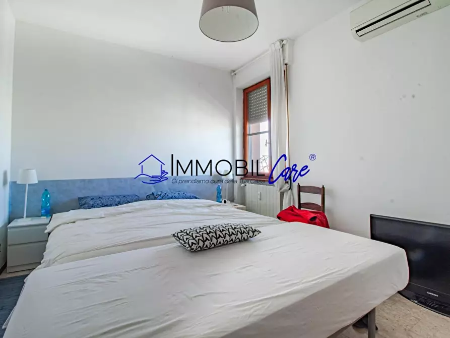Immagine 13 di Appartamento in vendita  a Livorno
