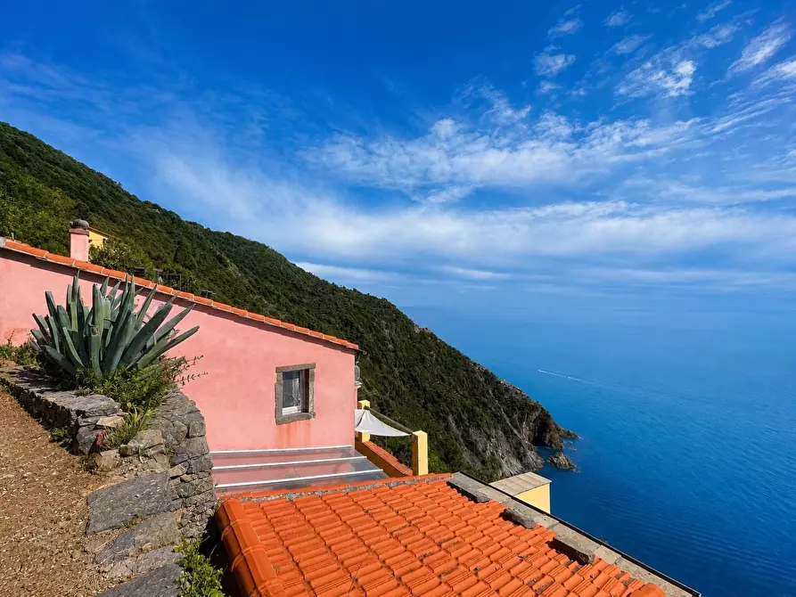 Immagine 37 di Casa semindipendente in vendita  a La Spezia