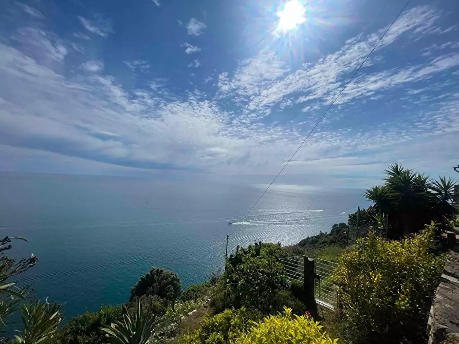Immagine 2 di Casa semindipendente in vendita  a La Spezia
