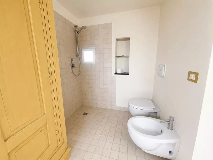 Immagine 27 di Casa semindipendente in vendita  a La Spezia