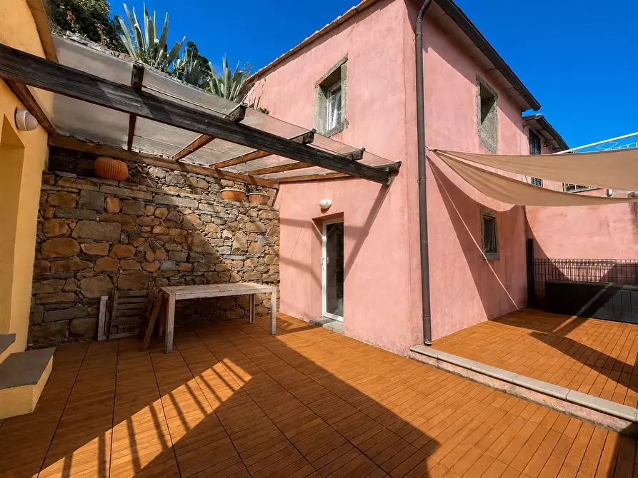 Immagine 5 di Casa semindipendente in vendita  a La Spezia