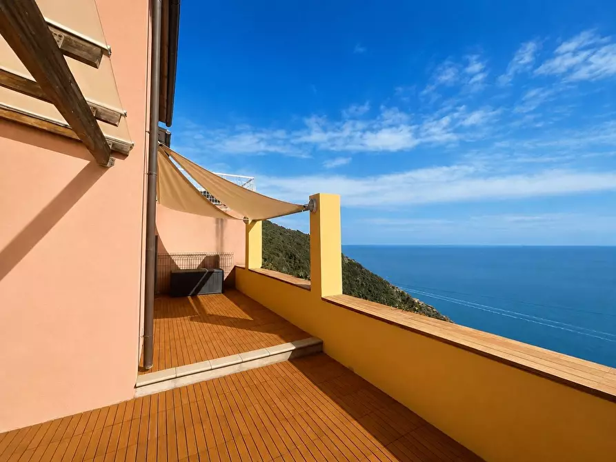 Immagine 6 di Casa semindipendente in vendita  a La Spezia