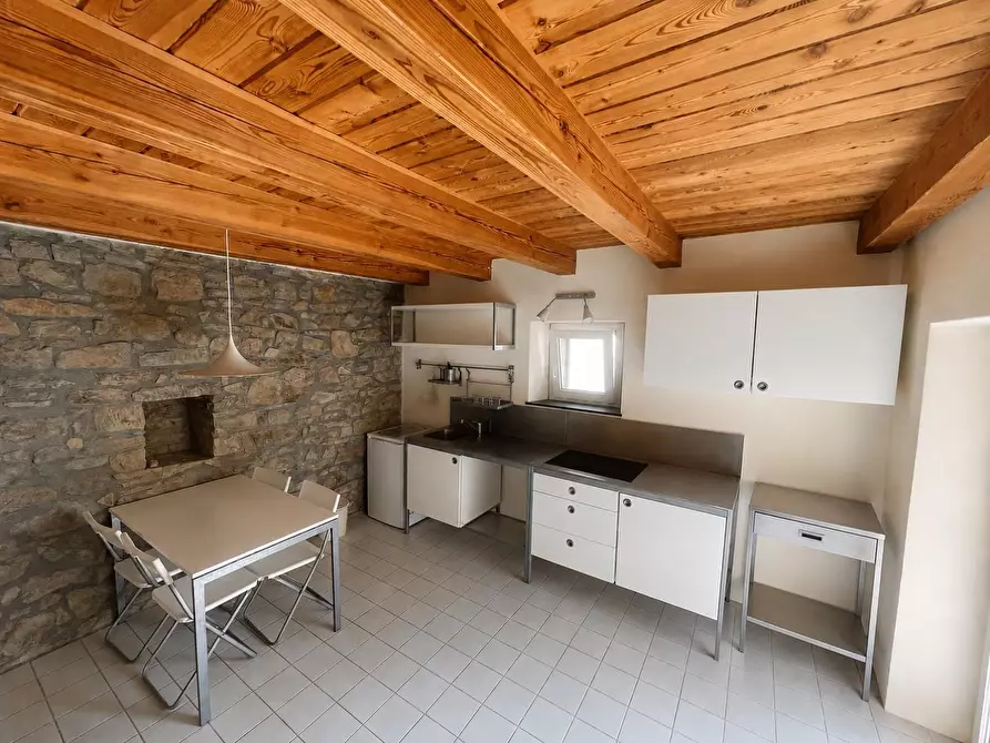 Immagine 10 di Casa semindipendente in vendita  a La Spezia