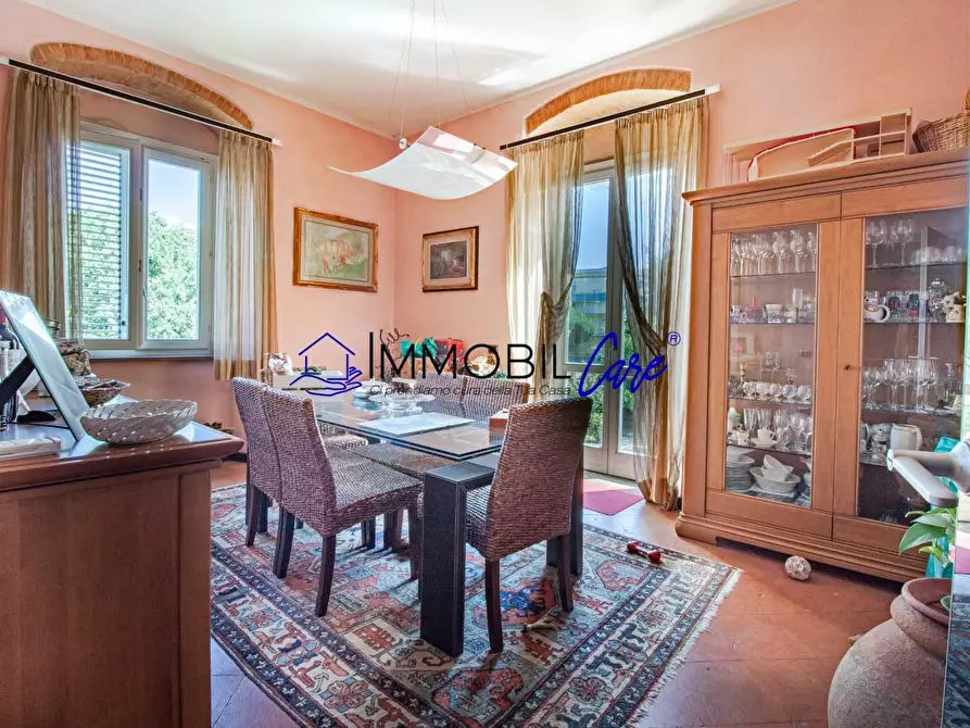 Immagine 2 di Appartamento in vendita  a Livorno