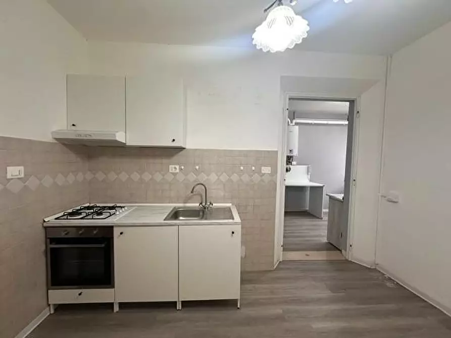 Immagine 3 di Appartamento in vendita  a Pisa