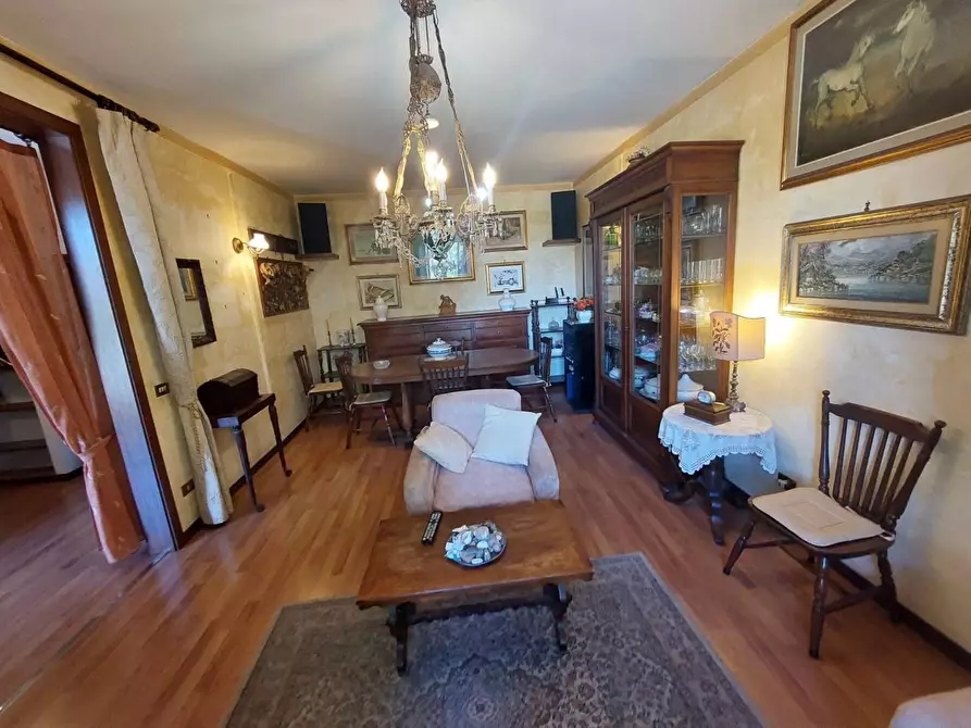 Immagine 4 di Appartamento in vendita  a Rosignano Marittimo