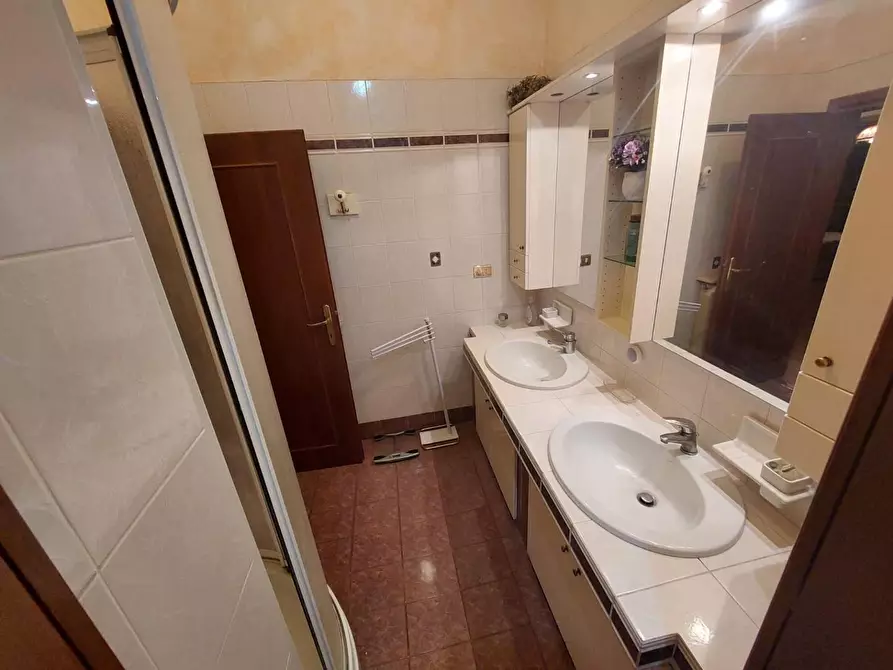 Immagine 13 di Appartamento in vendita  a Rosignano Marittimo