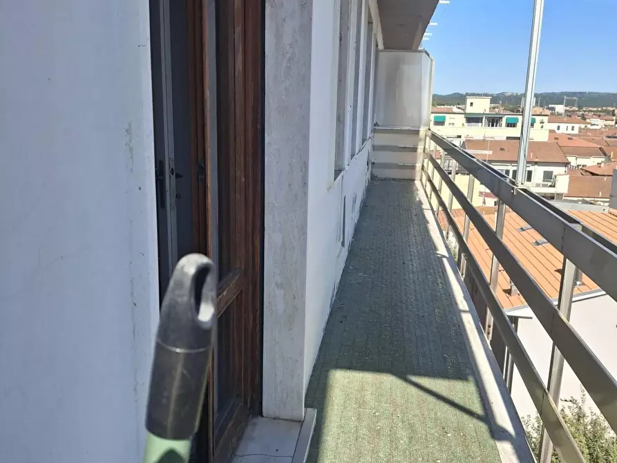 Immagine 15 di Appartamento in vendita  a Cecina