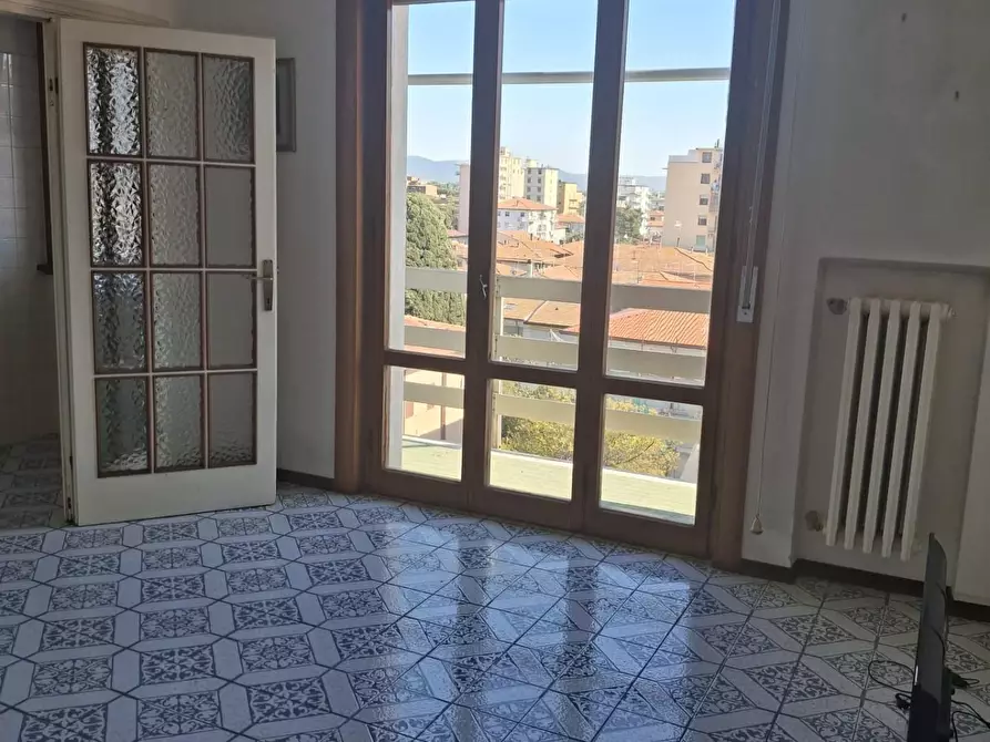 Immagine 9 di Appartamento in vendita  a Cecina