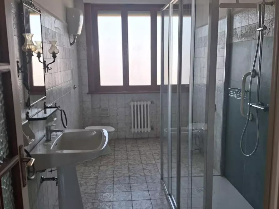 Immagine 17 di Appartamento in vendita  a Cecina