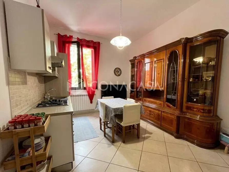Immagine 4 di Appartamento in vendita  a Pontedera