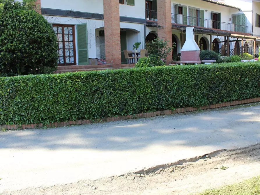 Immagine 1 di Villetta a schiera in vendita  a Pisa