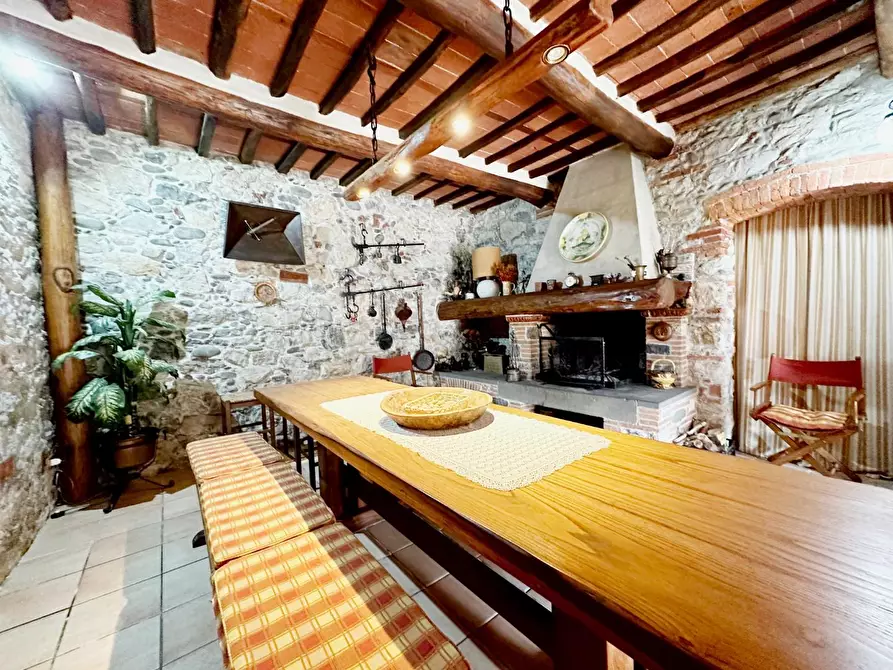 Immagine 2 di Casa indipendente in vendita  a Capannori