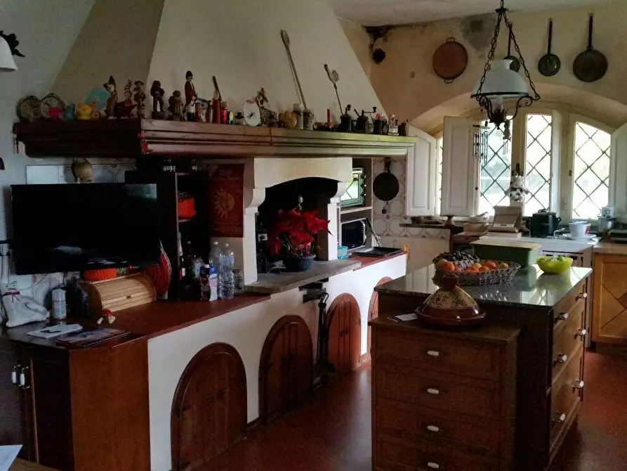 Immagine 4 di Rustico / casale in vendita  a Pisa