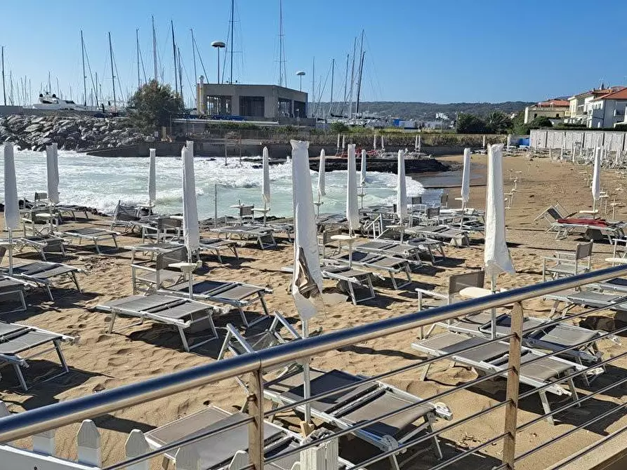 Immagine 19 di Appartamento in vendita  a Rosignano Marittimo