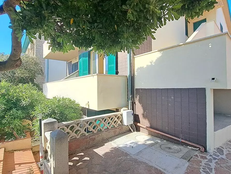 Immagine 17 di Appartamento in vendita  a Rosignano Marittimo
