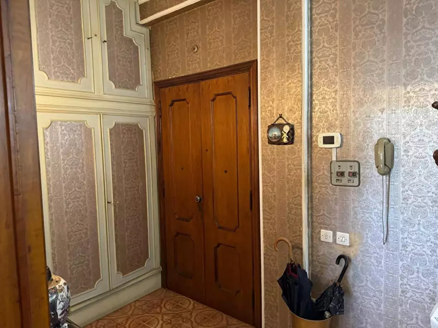 Immagine 6 di Appartamento in vendita  a Siena