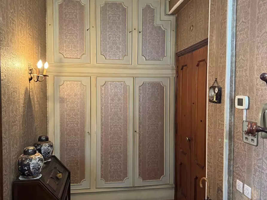 Immagine 9 di Appartamento in vendita  a Siena