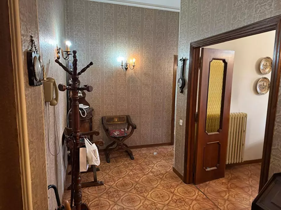 Immagine 8 di Appartamento in vendita  a Siena