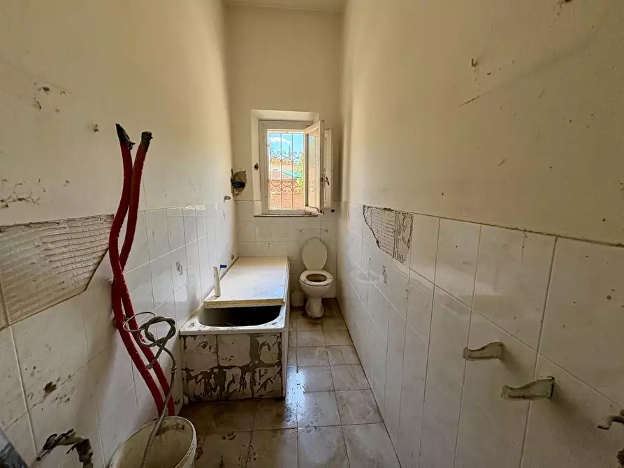 Immagine 8 di Appartamento in vendita  a Empoli