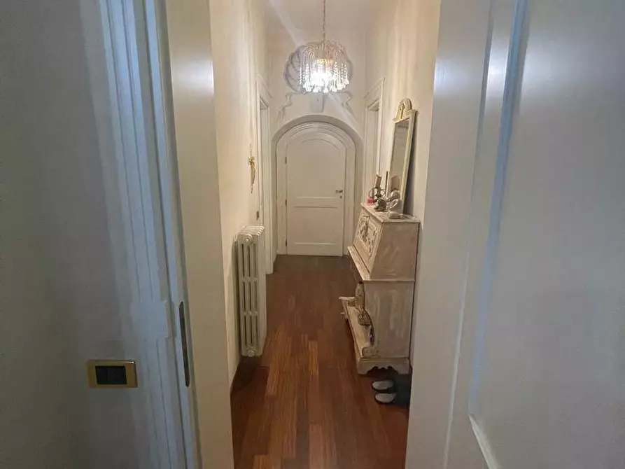 Immagine 41 di Villa in vendita  a Crespina Lorenzana