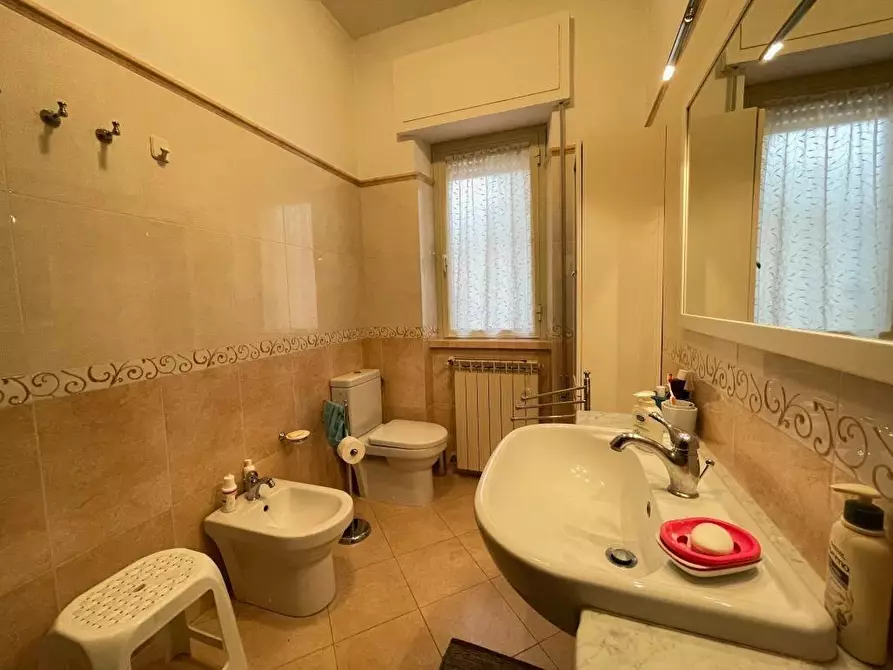 Immagine 12 di Appartamento in affitto  a Camaiore