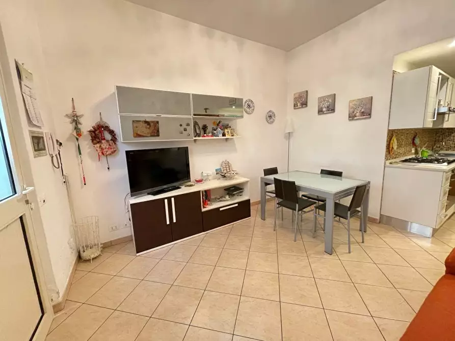 Immagine 3 di Appartamento in affitto  a Camaiore