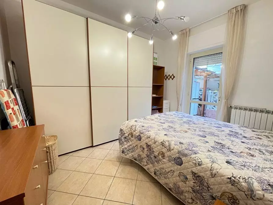 Immagine 10 di Appartamento in affitto  a Camaiore