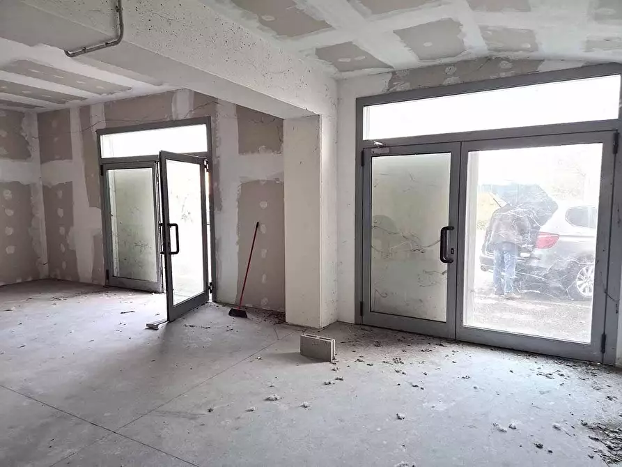 Immagine 4 di Laboratorio in vendita  a Milano